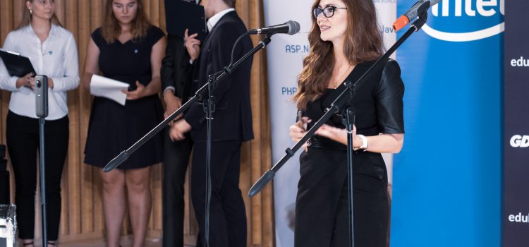Ogólnopolska inauguracja ZSO8 w Gdyni – Microsoft Showcase School z Wiceminister Cyfryzacji Ogólnopolska inauguracja ZSO8 w Gdyni – Microsoft Showcase School z Wiceminister Cyfryzacji